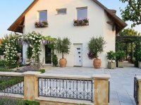 Eladó téglalakás, Balatonakarattyán 133 M Ft, 3 szobás