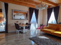 Eladó családi ház, Mogyoródon 220 M Ft, 6 szobás