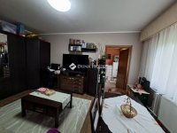 Eladó panellakás, Szegeden 57.9 M Ft, 3 szobás