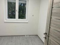 Eladó téglalakás, Komlón 35.4 M Ft, 2 szobás