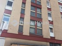 Eladó panellakás, Pécsett 43.2 M Ft, 2 szobás