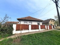 Eladó családi ház, Abonyban 32 M Ft, 4+1 szobás