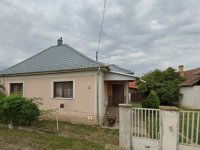 Eladó családi ház