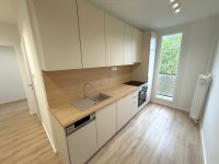 Eladó panellakás, Pécsett, Stadion utcában 57.9 M Ft, 2 szobás