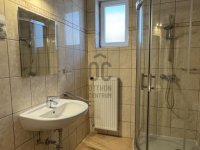 Eladó családi ház, X. kerületben 265 M Ft, 7 szobás