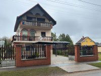 Eladó családi ház