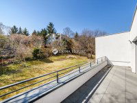 Eladó családi ház, II. kerületben 880.11 M Ft, 9 szobás