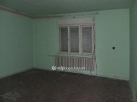 Eladó családi ház, Verpeléten 12 M Ft, 2 szobás