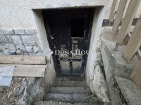 Eladó téglalakás, Pécsett 55 M Ft, 4 szobás