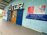 Eladó üzlethelyiség, Tatabányán 240 M Ft / költözzbe.hu