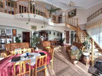 Eladó családi ház, Debrecenben 195 M Ft, 6 szobás