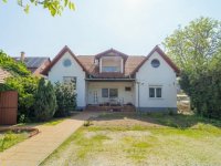 Kiadó családi ház, albérlet, Vecsésen 1700 E Ft / hó, 9 szobás