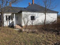 Eladó családi ház, Kispiriten 26.9 M Ft, 4 szobás