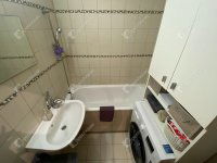 Eladó panellakás, Debrecenben 78.7 M Ft, 4 szobás