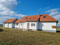 Eladó családi ház, Mesterin 48.527 M Ft, 3 szobás