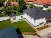 Eladó családi ház, Mogyoródon 127.99 M Ft, 4 szobás