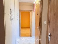 Eladó panellakás, Győrött 49.95 M Ft, 2 szobás