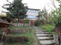 Eladó családi ház, Pécelen 98 M Ft, 8 szobás