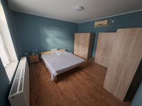 Kiadó családi ház, albérlet, Pécsett 180 E Ft / hó, 2 szobás