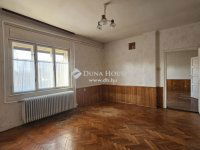 Eladó családi ház, Szentendrén 98 M Ft, 3 szobás