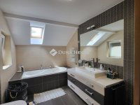 Eladó családi ház, Szegeden 210 M Ft, 6 szobás