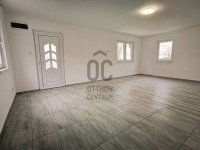 Eladó családi ház, Tatán 20.99 M Ft, 1 szobás