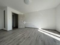 Eladó panellakás, Pécsett 57.9 M Ft, 2 szobás