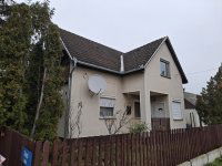 Eladó családi ház