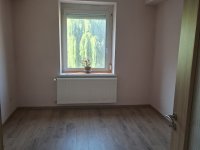 Eladó téglalakás, Komlón 50 M Ft, 4 szobás