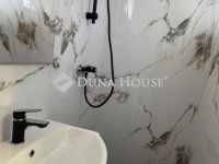 Eladó üzlethelyiség, Debrecenben 145 M Ft, 5 szobás