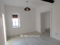 Eladó családi ház, Véménden 81.9 M Ft, 4 szobás