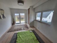 Eladó családi ház, Solymáron 223 M Ft, 4 szobás