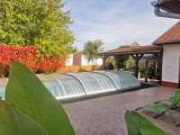 Eladó családi ház, Taksonyon 154.9 M Ft, 9 szobás