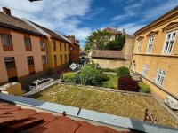 Eladó téglalakás, Pécsett 65.5 M Ft, 3 szobás