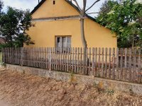 Eladó családi ház, Tiszakürtön 8 M Ft, 1 szobás