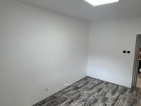 Eladó téglalakás, Komlón 34.5 M Ft, 2 szobás