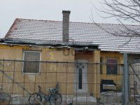 Eladó családi ház, Cegléden 21.5 M Ft, 3 szobás