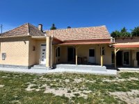Eladó családi ház, Pápadereskén 48.99 M Ft, 2+1 szobás