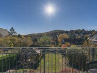 Eladó családi ház, II. kerületben 381.982 M Ft, 5 szobás