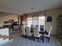 Eladó családi ház, XVII. kerületben 249 M Ft, 9 szobás