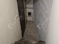 Eladó családi ház, Ácson 79.9 M Ft, 6 szobás