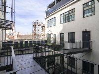 Eladó téglalakás, V. kerületben 218 M Ft, 2 szobás