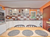 Eladó családi ház, Szigetbecsén 135 M Ft, 4 szobás