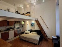 Kiadó téglalakás, albérlet, VII. kerületben, Holló utcában