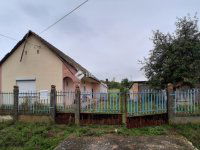 Eladó családi ház, Magyarkeszin 10 M Ft, 2 szobás