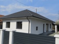 Eladó téglalakás, Gyulán 65 M Ft, 3+1 szobás