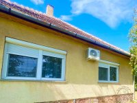 Eladó családi ház, Balatonbogláron 54.9 M Ft, 2 szobás