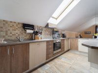 Eladó családi ház, Szigetszentmiklóson 170 M Ft, 4 szobás