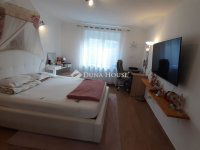 Eladó családi ház, XIII. kerületben 499 M Ft, 7 szobás