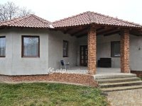 Eladó családi ház, Pusztaszabolcson 89 M Ft, 3 szobás